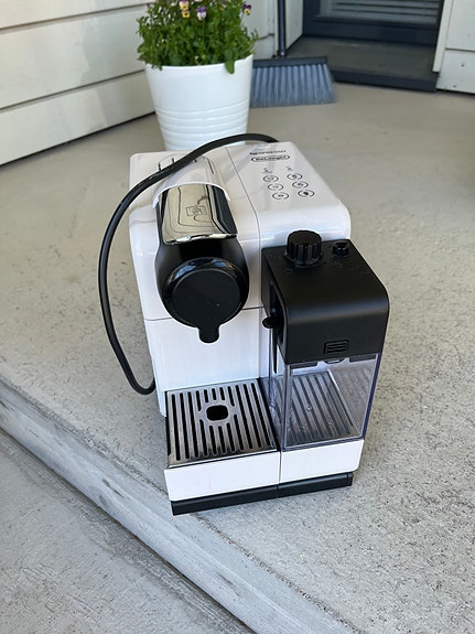DeLonghi Nespresso Lattissima touch kahvikone