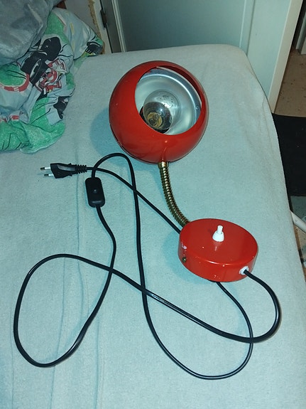 Orno Vario 50-005 -seinävalaisin