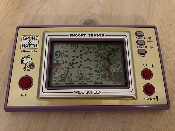 Nintendo Game & Watch Snoopy Tennis (SP-30) elektroniikkapeli
