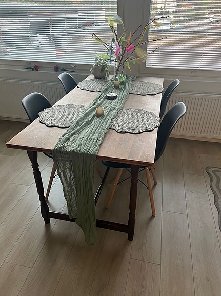 Keittiönpöytä