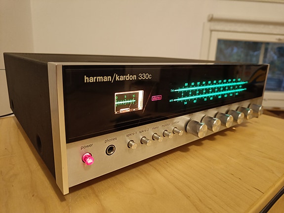 Harman/kardon 330c viritinvahvistin