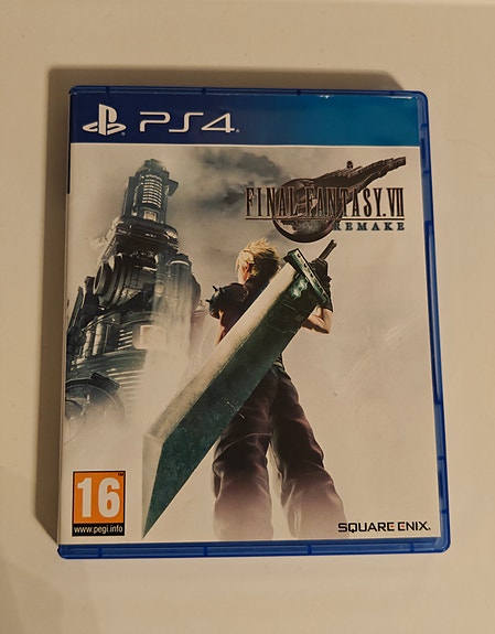 Final Fantasy VII Remake PS4 peli