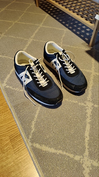 Karhu tennarit
