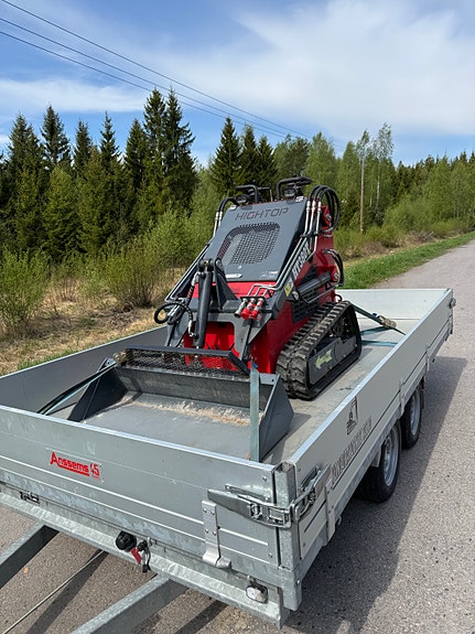 Vuokrataan pienkuormaaja