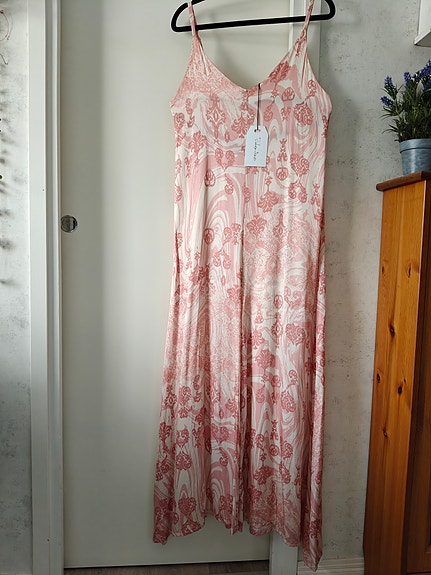 Bohemiana haalari uusi S