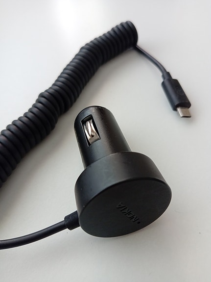 Nokia autolaturi micro-USB