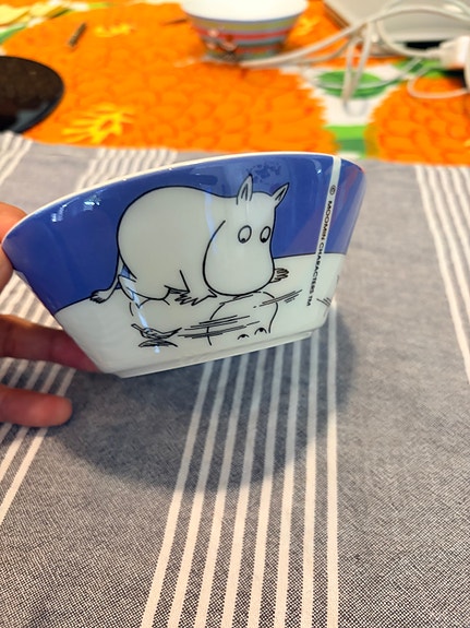 Muumikulho Muumipeikko jäällä