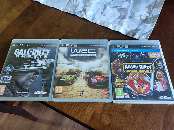 Kolme peliä PS3 konsoliin