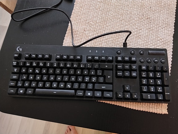 Logitech G810 mekaaninen näppäimistö