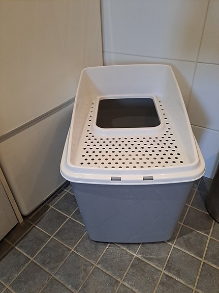 Päältä kuljettava iso kissan wc