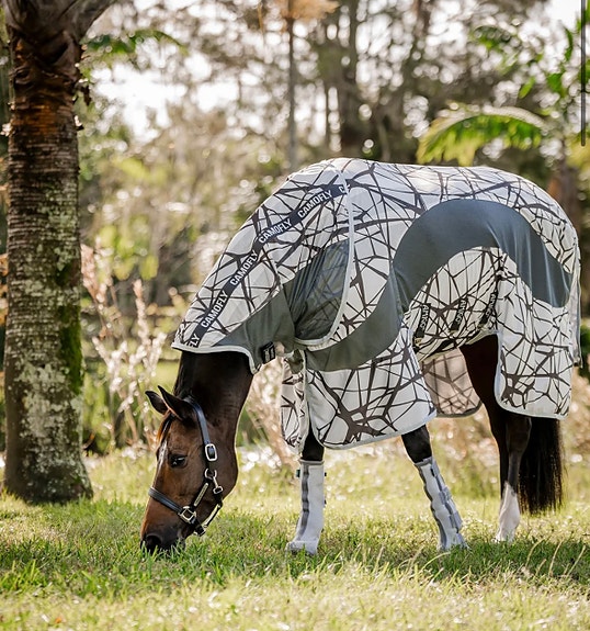 Ostan Horsewaren hyönteisloimia 6,6/145 cm