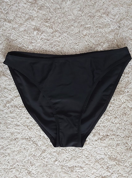 Uusi tai-mallin bikinihousu