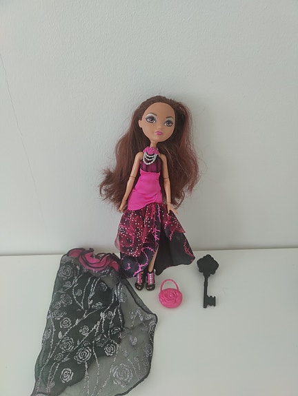 Ever after high nukke