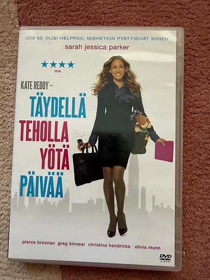 Täydellä teholla yötä päivää DVD-elokuva