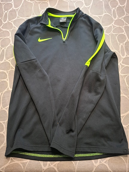Nike Dri-Fit paita
