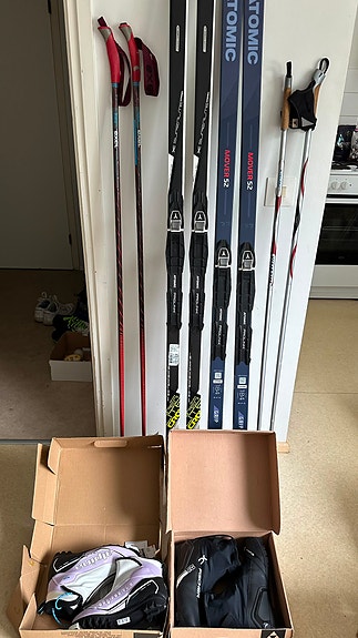 Uusi setti Fisher ja Atomic hiihto sukset, sauvat ja monot, cross country ski