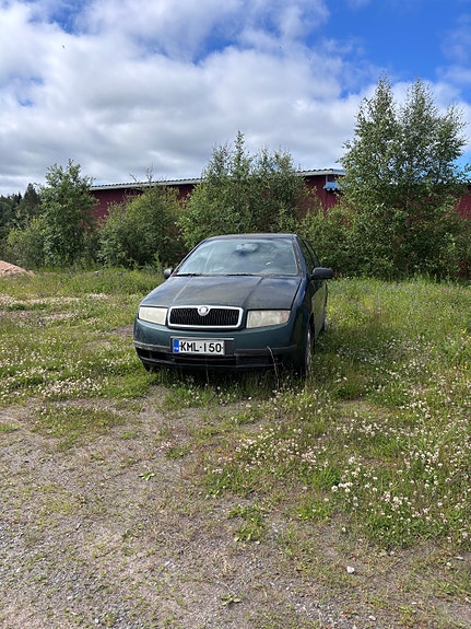 Skoda fabia 2001 bensa manuaali