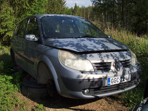 Renault Grand Scenic varaosina