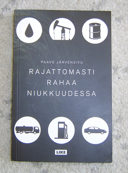 Paavo Järvensivu : Rajattomasti rahaa niukkuudessa (2016)