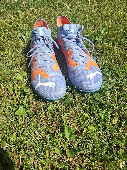 Puma jalkapallokengät koko 44