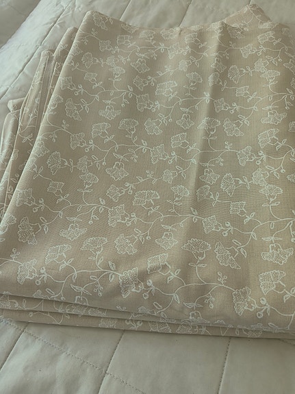 IKEA beige kukkakuvioinen verhot 2 kpl