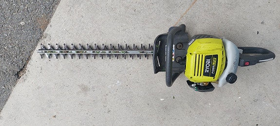 Ryobi pensasleikkuri