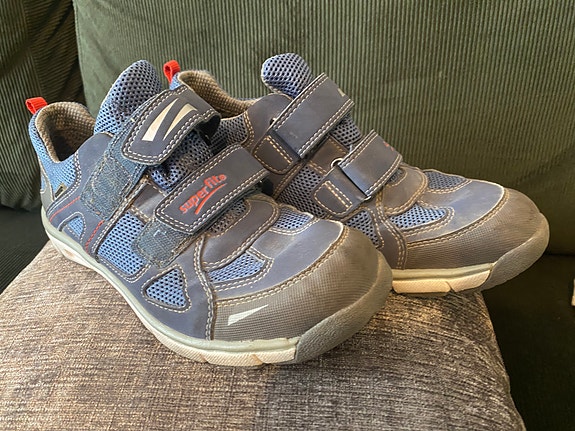 Superfit lenkkarit 38