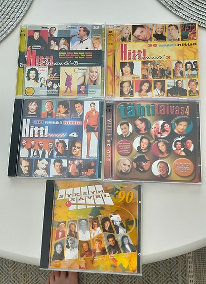 Kotimaiset hittikokoelma CD-levyt 5 kpl