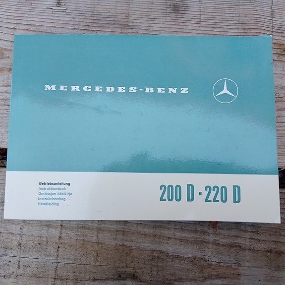Mercedes-Benz 115 200D/220D -käyttöohjekirja