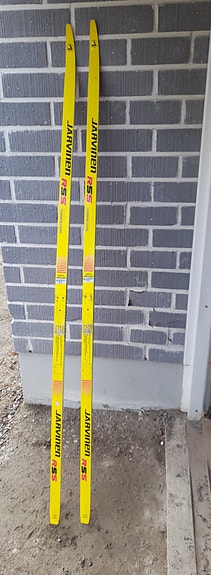 Perinteisen sukset Järvinen RSS 200cm