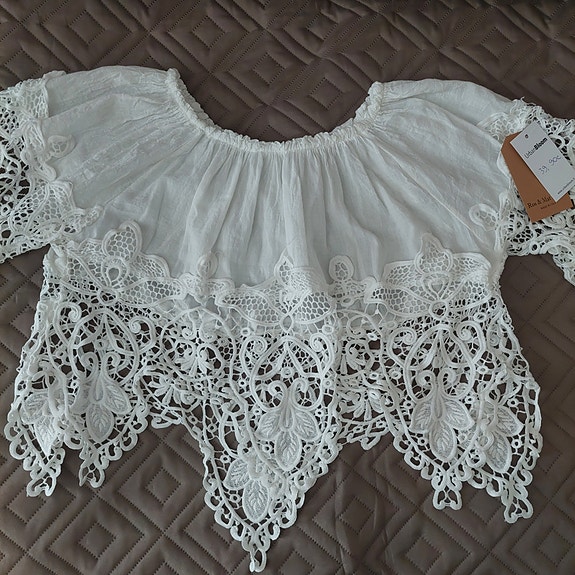 Valkoinen bolero/ lyhyt toppi Urban classic