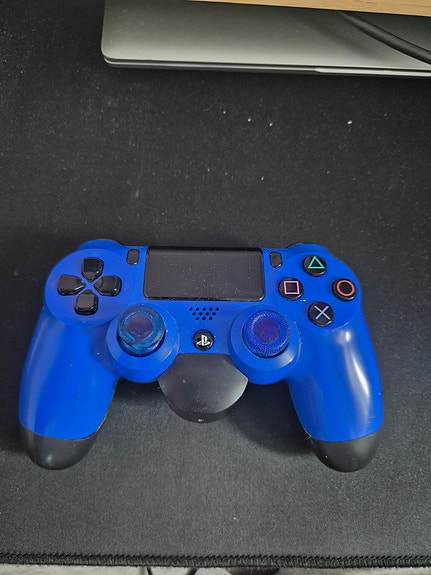 DualShock 4 v1 + backbutton attachment