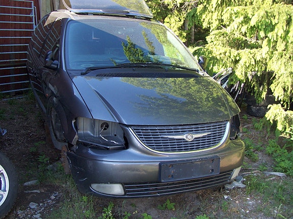 Chrysler Voyager varaosia