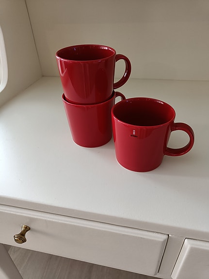 Iittala punaiset mukit, 3 kpl