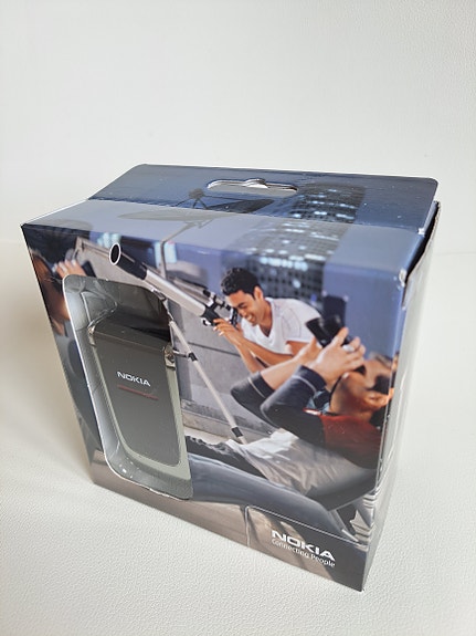 Keräilijälle siisti Nokia 6060 alkup. myyntipakkauksessa