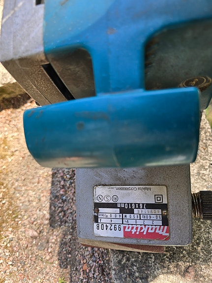 Makita 9924 DB nauhahiomakone