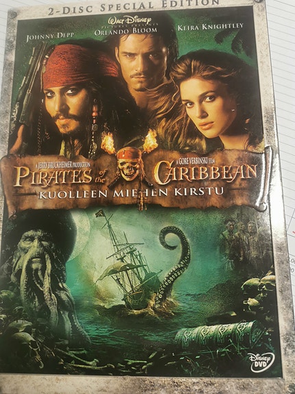 Pirates of the Caribbean Kuolleen miehen kirstu 2‑DVD