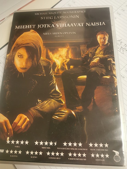 Miehet jotka vihaavat naisia DVD-elokuva