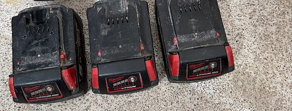Milwaukee M18 RedLithium-Ion akut 3,0Ah ja 5,0Ah