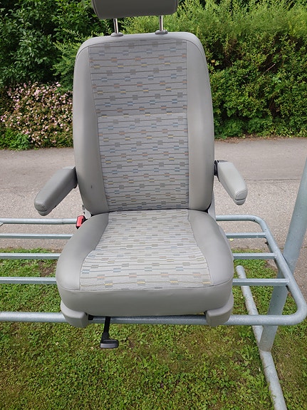 Kuljettajan istuin Transporter Caravelle Multivan T5/T5.1/T6/6.1