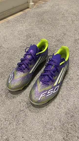 Adidas f50 nappikset