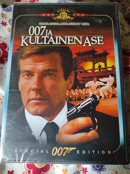 007 ja kultainen ase DVD Special Edition