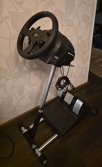 Thrustmaster T300RS + Wheel Stand Pro