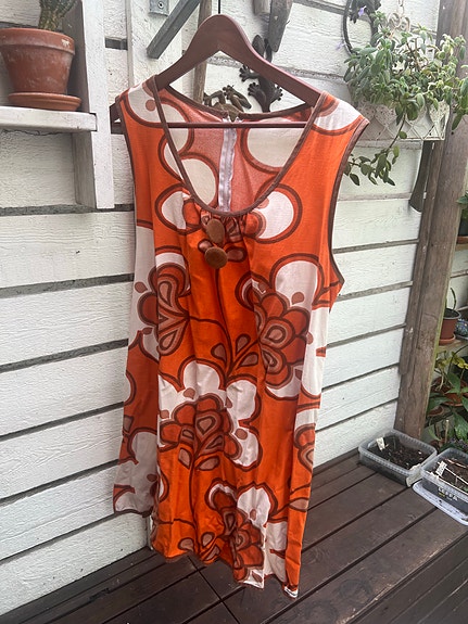 Retrokankainen oranssi mekko tai tunika L-koko