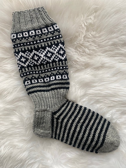 Miesten villasukat koko 42-43