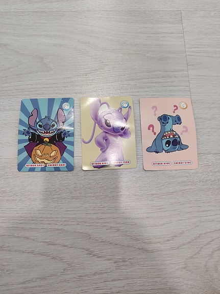 Stitch-keräilykortit