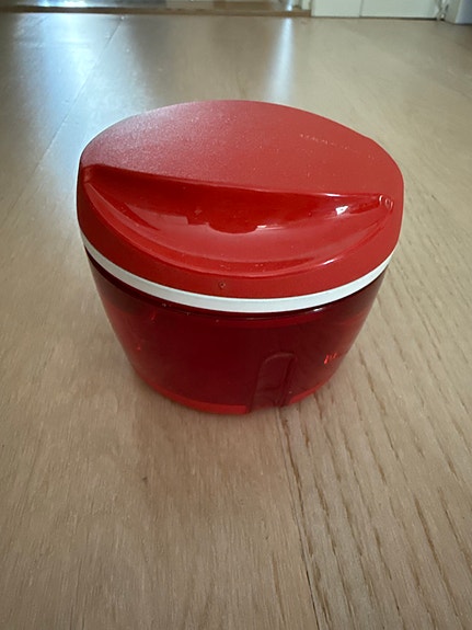Tupperware käsikäyttöinen silppuri