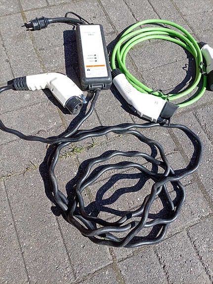 Sähkö auton lataus kaapeli