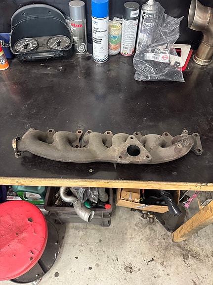 Myydään om606 vakio turbo pakosarja