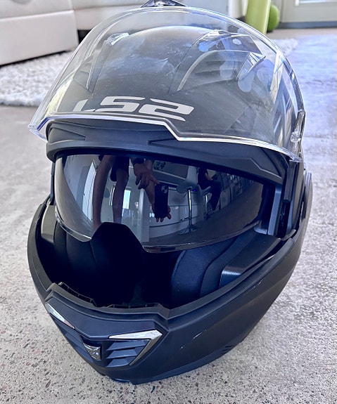 LS2 FF900 Valiant 2, avattava moottoripyöräkypärä, koko S